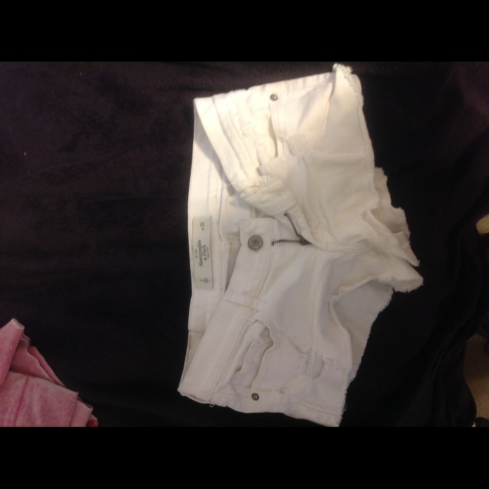 White Abercrombie shorts size 2